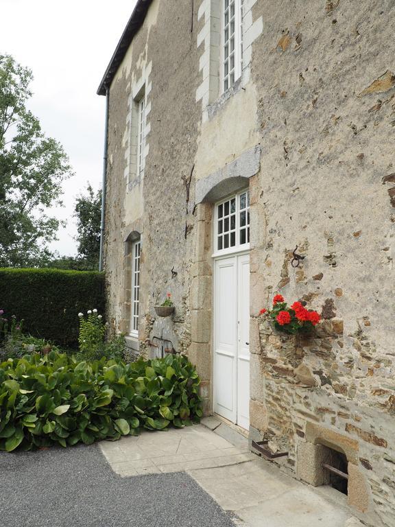 Les Grands-Aulnais Bed & Breakfast Cosse-le-Vivien Exterior photo